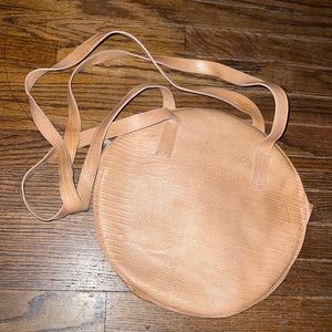 Paquetage Almond  bag made in France